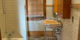 Cute 3 Bedroom 1 Bathroom 1 Car Garage home!! Gallery 8