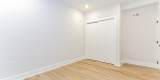 820 N 40th Street Gallery 18
