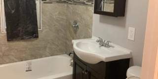 543 Court St Gallery 7