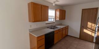 3bed/2ba single family home - great location! Gallery 9