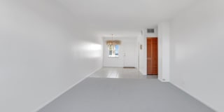 2555 NE 11th Street unit: 804 Gallery 10