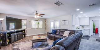 Spacious, Stylish, and Fully Furnished – Luxury 5-Bedroom Home in Henderson Gallery 4