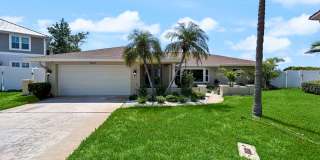 Luxury Waterfront Living in St. Pete Beach with Private Pool & Spa - 4 Bed | 3 Bath Gallery 4