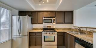 GORGEOUS 2 BEDROOMS UNIT*UPGRADED*TONS OF COMMUNITY AMENITIES*GATE COMMUNITY* GORGEOUS 2 BEDROOMS UNIT*UPGRADED*TONS OF COMMUNITY AMENITIES*GATE COMMUNITY* Gallery 1