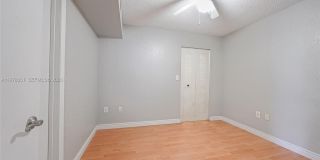 2871 N Oakland Forest Dr Gallery 14
