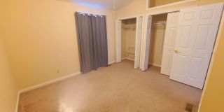 Charming 3 Bedroom, 3 Bath House Gallery 4