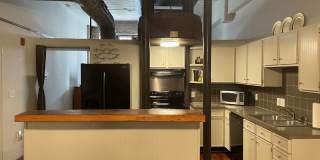 Piedmont Leaf Lofts - Brown Prizery Gallery 5