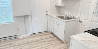 2BR Townhome in Claymont | Near I-95 & Transit Gallery 1