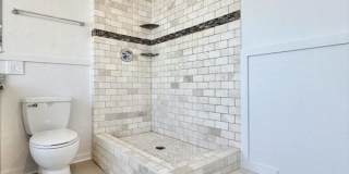 10108 Paradise Boulevard Gallery 57