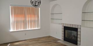 3 Bedroom, 2 Bathroom Home! Schedule a Showing! Gallery 7