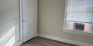 4040 N College Avenue Gallery 7