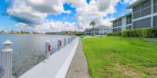 ** SMOKEHOUSE BAY OF MARCO ** 2/2 SEASONAL UNIT ON MARCO ISLAND AVAILABLE ** BEST WATERWAY VIEW HERE ** Gallery 23