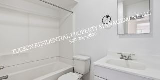 2402 South Calle Yucatan Gallery 21