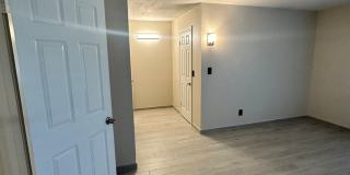 Stunning & Spacious 2 BR / 2.5 BA Townhome – Move-In Ready! Gallery 25