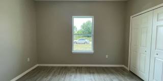 Nearly New Luxury 3-Bedroom Home with Designer Upgrades in Poinciana! Gallery 9