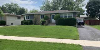 1114 N Crabtree Lane Gallery 1