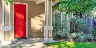Beautiful Home On Corner Lot, Spacious Inisde, Nice Yard, A/C, New Kitchen Appliances! Gallery 3