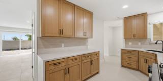Flexible 5-Bedroom Home with BRAND NEW Designer Upgrades Gallery 5