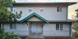 2824 Valencia St Gallery 2