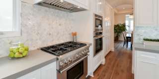 NEW 5 bedroom 4.5 Bath with Pool Gallery 24