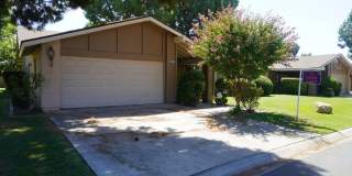 MOVE IN SPECIAL! $500 OFF FIRST MONTH RENT! 3 Bed / 1.5 Bath with Full Appliances, In-Unit Laundry & Community Pool — Garage Included Gallery 1