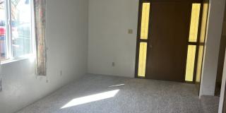 2718 East 18th Street Gallery 8