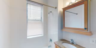 Kenwood Court Gallery 9