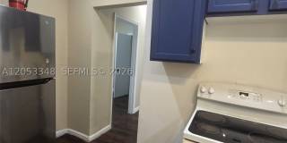 1008 N 18th Ct Gallery 16