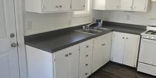Cute 2 bedroom in East Springfield Gallery 11