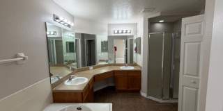 202 Oleander St Gallery 6