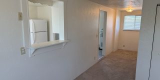 Large upstairs 2 bedroom apartment! Gallery 15