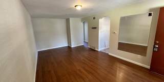 2 Bed, 1 Bath Patio TownHome in the Clayton Neighborhood Gallery 4