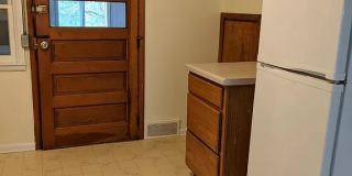 1906 E Mifflin St Gallery 7