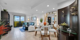 1334 Collins Ave Gallery 1