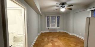 1916 R Street Gallery 17