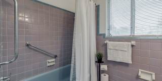 339 Edgebrook Gallery 5