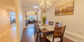 Beautifully renovated courtyard townhome in the heart of Corpus Christi Gallery 24