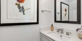 2147 N Beachwood Dr Gallery 3