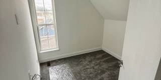 309 Griswold Street Gallery 12