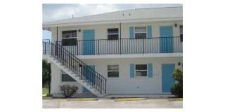 Bright and Clean 1 Bed 1 Bath 2nd Floor Apartment Gallery 1