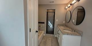 994 Seattle St Gallery 11