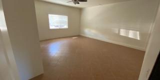 Available Now!! 1 Bedroom 1 Bathroom Back Unit Gallery 6