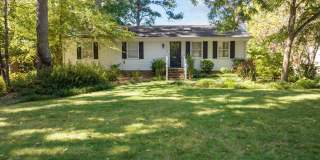 Gorgeous 3 Bedroom Ranch in North Raleigh, updated, pet friendly, fenced-in yard! Gallery 25