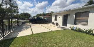 Remolded 2 Bedroom 1Bath Miami Gallery 1