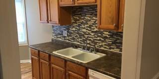 AVAILABLE NOW – Reserve Now! 3 bed, 2 bath Gallery 11