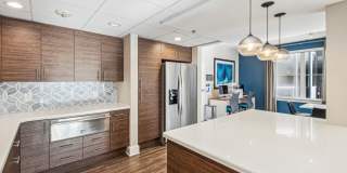 Bay House Emeryville Gallery 12