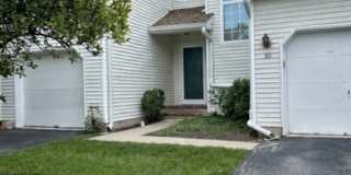 30 Willow Ci Gallery 1