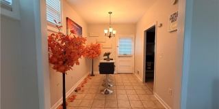 412 Bellevue Avenue Gallery 8