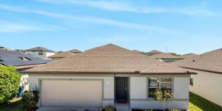 Lovely 4/2 in Davenport! Available now! Gallery 1