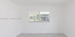 913 NE 2nd St Gallery 18